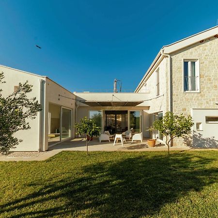 Villa Vela Muline - 8 Plus 2 Guests - Heated Pool أوغليان المظهر الخارجي الصورة