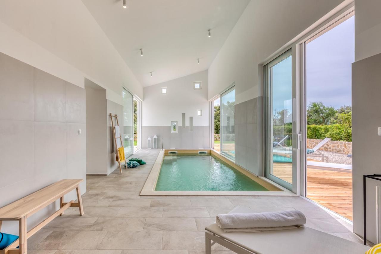 Villa Vela Muline - 8 Plus 2 Guests - Heated Pool أوغليان المظهر الخارجي الصورة